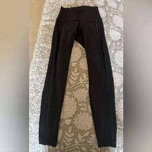 Lululemon Women's Black High-Waisted Leggings